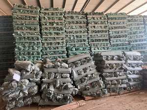 Manches de balai en bois d'eucalyptus couleur naturelle 120 cm diamètre 20-25 mm Qualité première couche Balai en palmier GMEX JSC Fabriqué à Bac Giang - Product Image 6