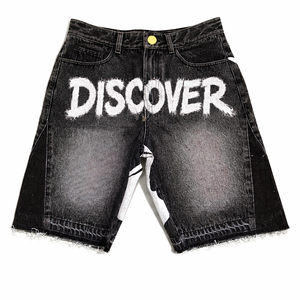 DISCOVER-IMPEX 2026 Short en jean noir déchiré pour homme avec imprimé lettres, style streetwear décontracté, idéal pour l'été - Product Image 1