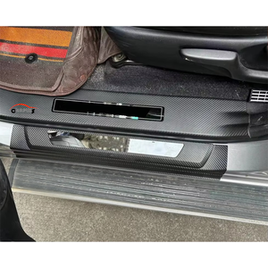 Plaque <span class=keywords><strong>de</strong></span> <span class=keywords><strong>seuil</strong></span> <span class=keywords><strong>de</strong></span> <span class=keywords><strong>porte</strong></span> interne en gros pour Fortuner 2016-2023, ABS couleur carbone, pédale <span class=keywords><strong>de</strong></span> bienvenue, accessoires <span class=keywords><strong>de</strong></span> garniture automobile - Product Image 2
