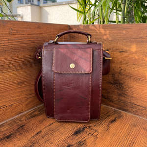 Nouveau sac à bandoulière en cuir véritable avec plusieurs compartiments et support pour téléphone portable sac à bandoulière en cuir cousu à la main pour unisexe - Product Image 4