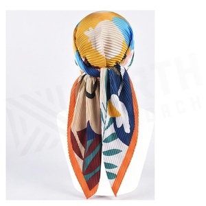 Women's Silk Scarf <b>Leaf</b> Print Elegant Multi-Functional Fashion Accessory All Seasons Short Length - Product Image 2