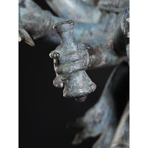 Une danse éternelle (Nataraja) Sculpture en laiton élégante et complexe Catégorie de produit - Product Image 4