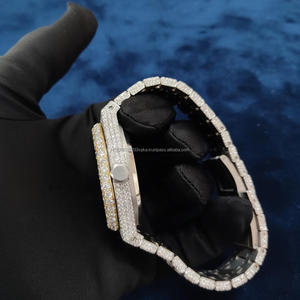 Montre de luxe pour homme, cadran/boîtier/bracelet entièrement sertis, finition bicolore or et argent, chiffres arabes, style moissanite, mécanique - Product Image 2