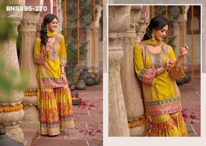 คอลเลคชั่นพรีเมียม ชุดชินอนหลากหลายแบบใหม่ พร้อมชุดชารารา-คุรตาปักลายและผ้าคลุมไหล่ จากซัพพลายเออร์ในอินเดีย จำหน่ายผ่านอินเดียออนไลน์ช้อปปิ้ง - Product Image 5