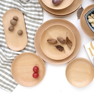 Plateau de service rond en bois massif, design classique, fait main, durable, écologique, vaisselle et assiettes - Product Image 4