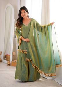 Ensemble Kurta Palazzo de Luxe Brodé pour Femme avec Dupatta et Détails à Pompons – Tenue Traditionnelle Indienne pour Fêtes et Cérémonies - Product Image 2