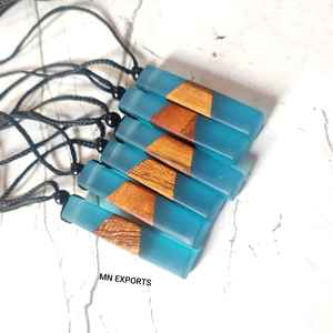 Collares de Resina y Madera Hechos a Mano, Joyería Vintage para Regalos, por MN EXPORTS - Product Image 5