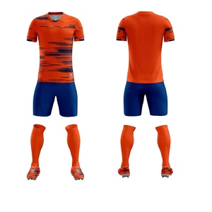 Último Diseño de Camisetas Personalizables, Corte Automatizado, 100% Poliéster Transpirable, Servicio OEM, Uniformes de Fútbol - Product Image 1