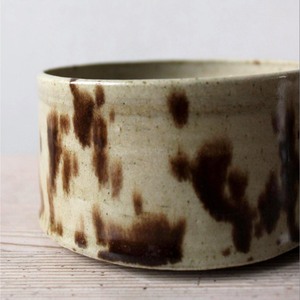 Mug en céramique fait main de qualité assurée avec motif marron moucheté, design Wabi-Sabi, résistant à la chaleur, pour usage domestique - Product Image 5
