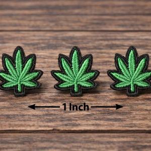 Parche Bordado de Hoja Verde Termoadhesivo o para Coser – Aplique de Planta de Moda para Ropa, Chaquetas, Bolsos y Accesorios DIY - Product Image 1