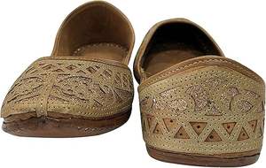 Calzado Tradicional Khussa Jutti para Bodas, Colores Sólidos, Hecho a Mano en Pakistán e India, para Mujer - Product Image 3