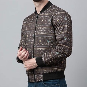 Chaqueta Bomber Personalizada para Hombre con Logotipo Frontal, Color y Diseño Personalizables, Ropa Exterior de Primera Calidad para Venta al por Menor y al por Mayor - Product Image 1