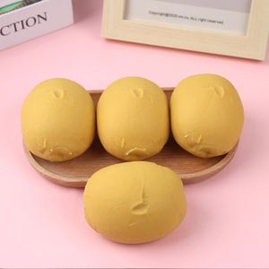 ของเล่นบีบมันฝรั่งจิ๋ว TPR แบบใหม่ ขายส่ง ของขวัญวันเกิด ของเล่นบีบผลไม้ บรรเทาความเครียด - Product Image 2