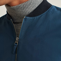 Blouson Bomber Léger en Toile Personnalisé Haut de Gamme pour Homme avec Caractéristiques Respirantes et Imperméables, Extérieur en Nylon/Coton, Rembourrage en Coton