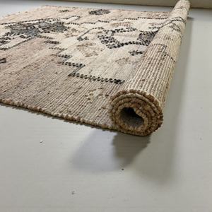 Alfombra de Yute Abstracta Moderna Hecha a Mano, Fibra Natural Ecológica, Alfombra Antideslizante - Product Image 1