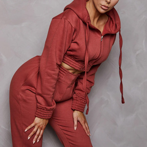 Survêtements courts pour femmes avec personnalisation de marque, ensemble molletonné décontracté, vêtements de sport, fabrication en gros OEM - Product Image 3