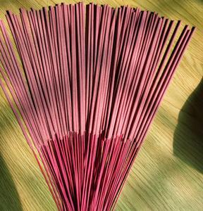 Bâtons d'encens rose de 12 pouces avec base en bambou de couleur naturelle directement en usine - Product Image 1