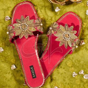 Zapatillas de Moda con Estampado Floral en Tono Rosa Intenso, Bordado a Mano, Parte Superior de Satén, Cuero Genuino, Entresuela Antideslizante - Product Image 3