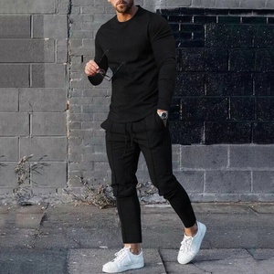 Vente en gros de survêtements uni en coton épais pour hommes survêtement ensemble deux pièces de jogging de gymnastique personnalisé pour hommes avec votre propre logo - Product Image 1