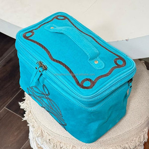 Nouveau point de botte personnalisé daim cuir voyage trousse de toilette suspendu sac cosmétique accessoires trousse de maquillage pour les femmes voyage travail utilisation - Product Image 4