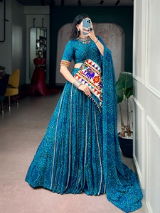<b>Women</b> Traditional Cotton <b>Lehenga</b> Choli Set Floor Length Loose Fit India Pakistan Style Embroidered Wedding Wear - Product Image 3