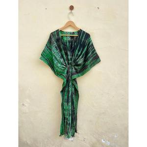 Kaftan en soie à imprimé floral pour femmes, élégant, pour la plage, modèle ETH-263 par Ethnic Craft Hub India - Product Image 3