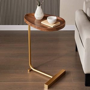 Table d'appoint en fer avec plateau en bois de style antique, dotée d'un cadre métallique robuste, pour les espaces intérieurs d'ameublement d'inspiration vintage - Product Image 1