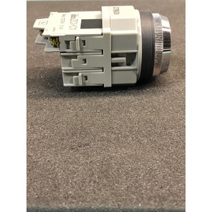 NOVELLUS 0710-110107 IDEC IZUMI SWITCH SELECTOR - อุปกรณ์และอะไหล่เซมิคอนดักเตอร์ชั้นนำระดับโลกที่เชื่อถือได้ - Product Image 5