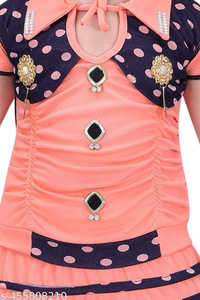 Conjunto de Top y Falda de Moda para Bebés Niñas, Tela Cómoda y Transpirable, Ideal para Uso Diario y Fiestas, en Venta - Product Image 3