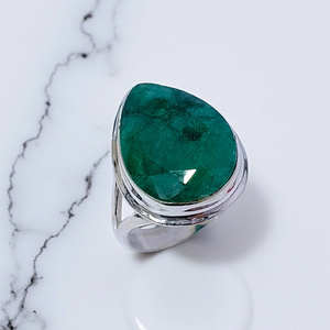 แหวนเงินประดับมรกตสีเขียว ขายส่ง เครื่องประดับทำมือ ดีไซน์เรียบง่าย สไตล์โบโฮ แหวนแต่งงาน - Product Image 2