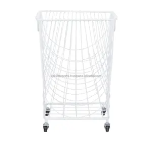 Panier en fil métallique minimaliste avec revêtement en poudre, design ovale rustique, crochets en bois, pliable, passe au lave-vaisselle, best-seller mondial, Zahid Exports - Product Image 1