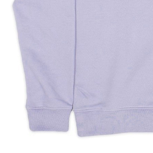 Sweat-shirts à col rond de couleur grise pour sororités, de haute qualité, avec broderies chenille personnalisées. - Product Image 5