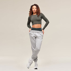Hauts courts de sport pour femmes de haute qualité, hauts de yoga à manches longues et col rond, coupe ample, pour l'exercice, le fitness et la gym - Product Image 1