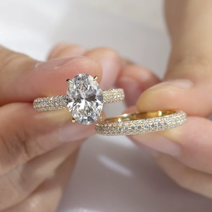 แหวนหมั้นเพชรทรงกลมเจียระไนแบบบริลเลียนท์ทองคำแท้ 18K สำหรับผู้หญิง ประดับเพชรด้านข้าง สไตล์คลาสสิก รับรองโดย GIA - Product Image 3
