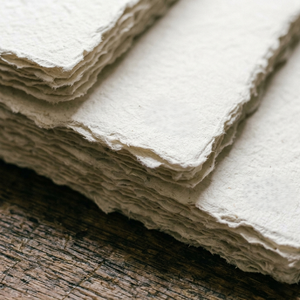 Papel de Algodón A1 de 150 g/m² Hecho a Mano al por Mayor con Bordes Decorativos para Arte, Manualidades, Caligrafía, Acuarela, Invitaciones, Proveedor OEM - Product Image 5