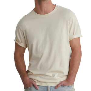 Camiseta clásica para hombre de tela de algodón suave, ropa informal de verano, cómoda, de manga corta, cuello redondo, para uso diario. - Product Image 1