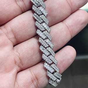 Bracelet cubain en moissanite 12 mm VVS, argent sterling 925 plaqué or 14 carats, haute qualité, personnalisé, tendance pour femme - Product Image 3