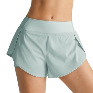Pantalones cortos deportivos de dos capas para mujer al por mayor con bolsillo interior pantalones cortos de compresión para gimnasio yoga 2 en 1 pantalones cortos para correr para mujer - Product Image 1