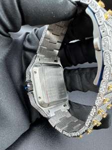 Montre Hip Hop personnalisée avec cadran vert serti de moissanites - Product Image 2