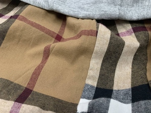 Vente en gros : Sweat à capuche zippé pour homme, gris classique, en coton épais, avec broderie de luxe et rayures, style décontracté classique - Product Image 2