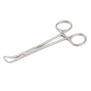 Pinza para Toallas Quirúrgicas Backhaus de Alta Calidad, Acero Inoxidable, Reutilizable, Instrumento Manual - Product Image 1