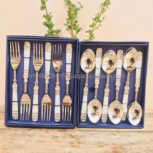 identique à la photo