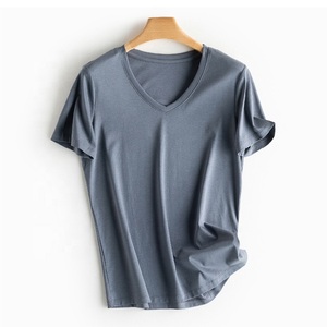 Camisetas Modernas Minimalistas al por Mayor, Camisetas de Verano de Algodón con Cuello en V para Mujer, Camisetas Lisas Teñidas con Bloques de Color Elegantes - Product Image 4