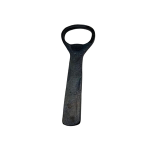 Nouvel ouvre-bouteille en fer forgé à la main, design tendance, finition thermolaquée, idéal pour la décoration de bar, parfait pour offrir en cadeau. - Product Image 2