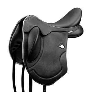 Selle d'équitation anglaise professionnelle en cuir de haute qualité, légère, robuste et durable, pour le saut d'obstacles et l'entraînement. - Product Image 1