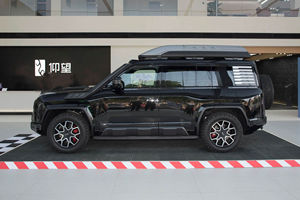 รถยนต์ไฟฟ้า BYD รุ่น Yangwang U8 SUV ขับเคลื่อน 4 ล้อ สำหรับขับขี่ออฟโรด พวงมาลัยซ้าย ใช้พลังงานไฮบริด - Product Image 3