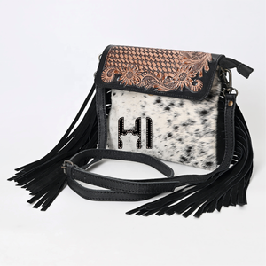Mini sac à bandoulière pour femme en cuir de vachette véritable de style vintage avec fermeture à glissière et logo personnalisé sculpté à la main et franges en daim - Product Image 2