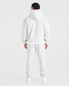 Sudadera con Capucha de Forro Polar para Hombre, Color Gris Claro, Logotipo Personalizado en la Parte Delantera, Suave y Cómoda, Corte Holgado - Product Image 2
