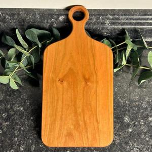 Planche à découper en acacia robuste, faite à la main, naturelle, durable, rectangulaire, épaisseur 1,2 cm, passe au lave-vaisselle, préparation alimentaire - Product Image 1