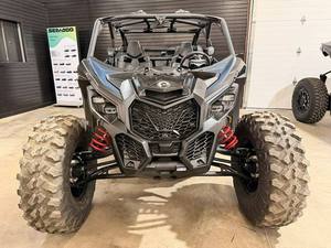 NOUVEAU ORIGINAL 2026 Can-Am Maverick X3 MAX DS Turbo Dusty Navy UTV POUR ADULTES - Product Image 2